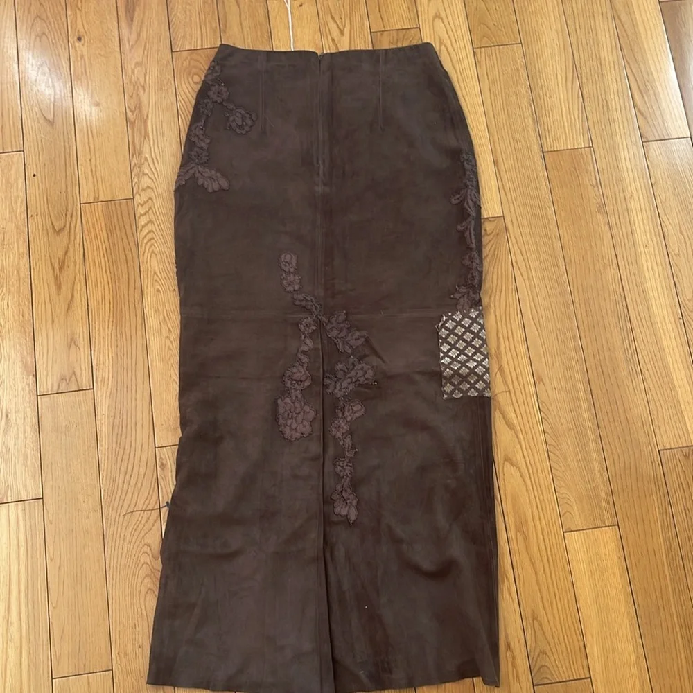 Yavari Suede Skirt by Nigel Preston - Picture 10 of 11